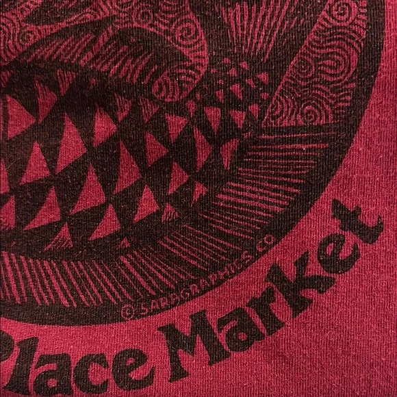 Seattle Pike Place Market Red T-Shirt - Picture 2 of 5